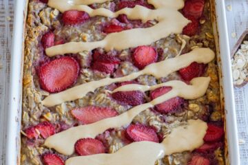 strawberry vanilla baked oats