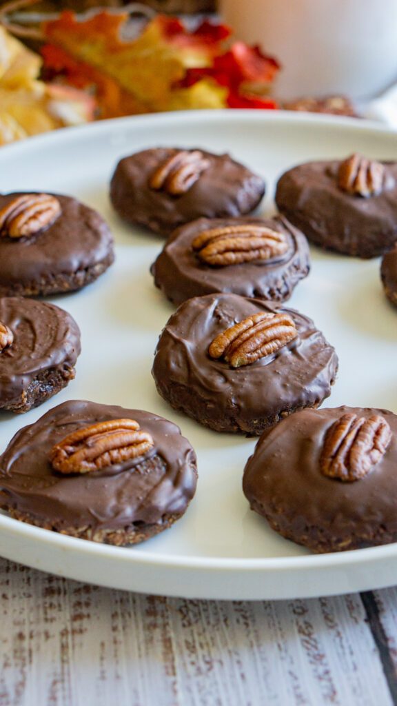 GF No-Bake Chocolate Pecan Cookies